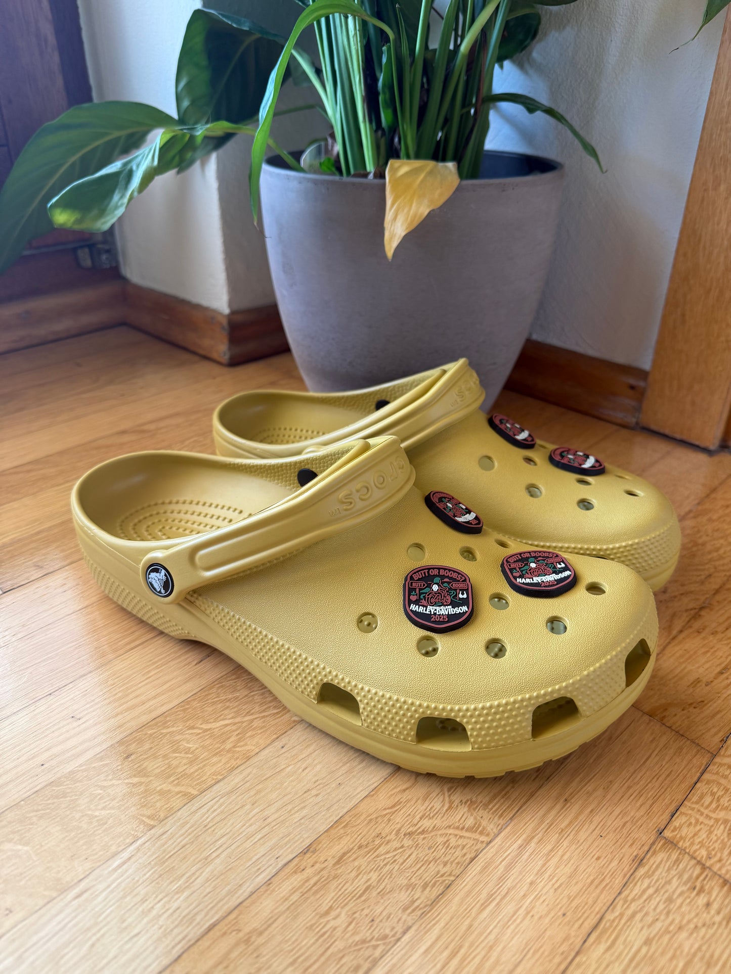 Funny Crocs Charm Jibbitz – Biker Style Accessory for Harley-Davidson Fans