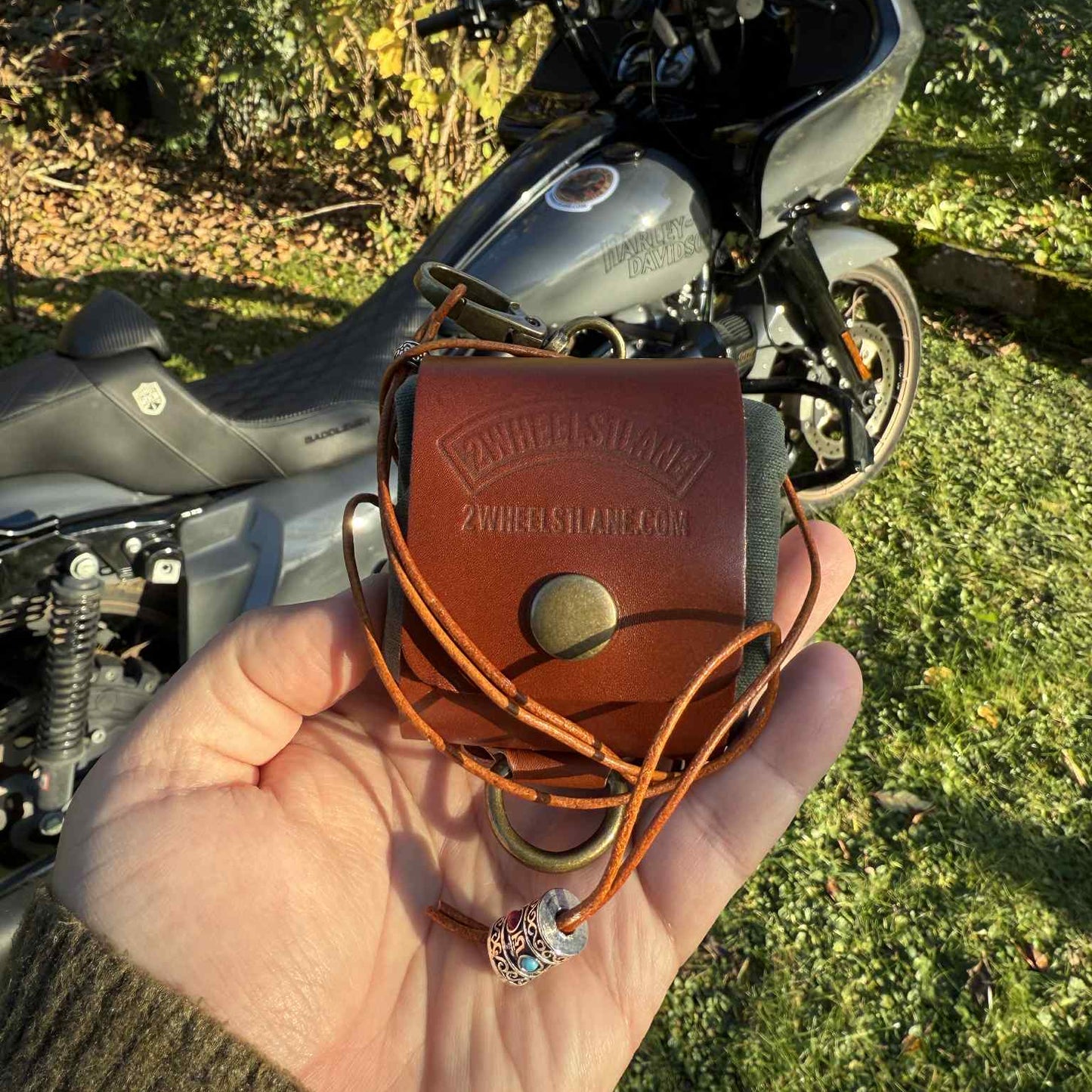 2Wheels Beltbag – Waxed Canvas Motorcycle Pouch | Foldable Foraging & Tool Bag for Riders and Camping