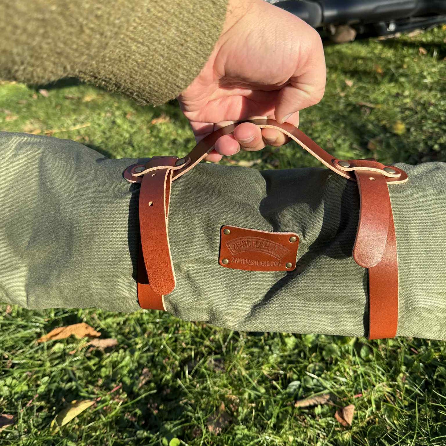 The Nomad – Waxed Canvas Motorcycle Camping Sleeping Bag Cover | Waterproof 3-Season Biker Bedroll for Outdoor & Bushcraft Adventure