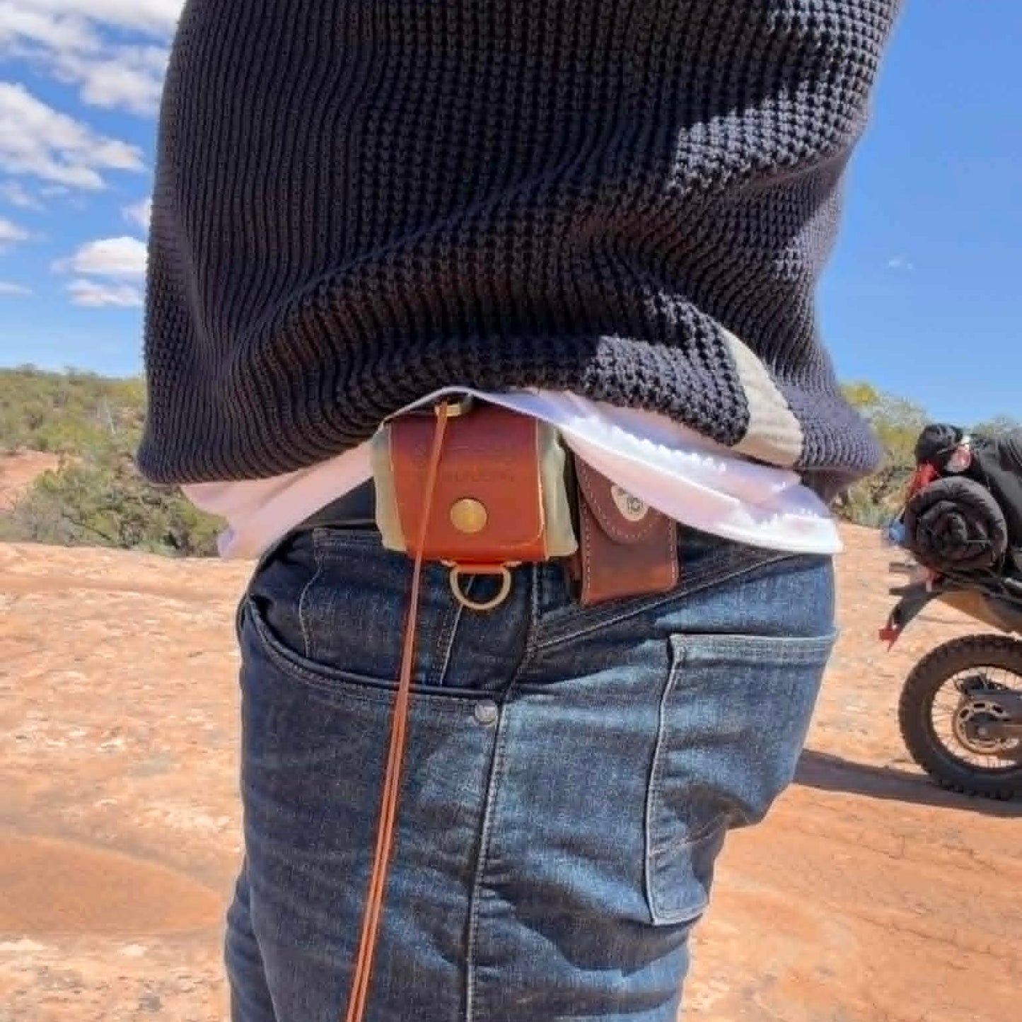 2Wheels Beltbag – Waxed Canvas Motorcycle Pouch | Foldable Foraging & Tool Bag for Riders and Camping