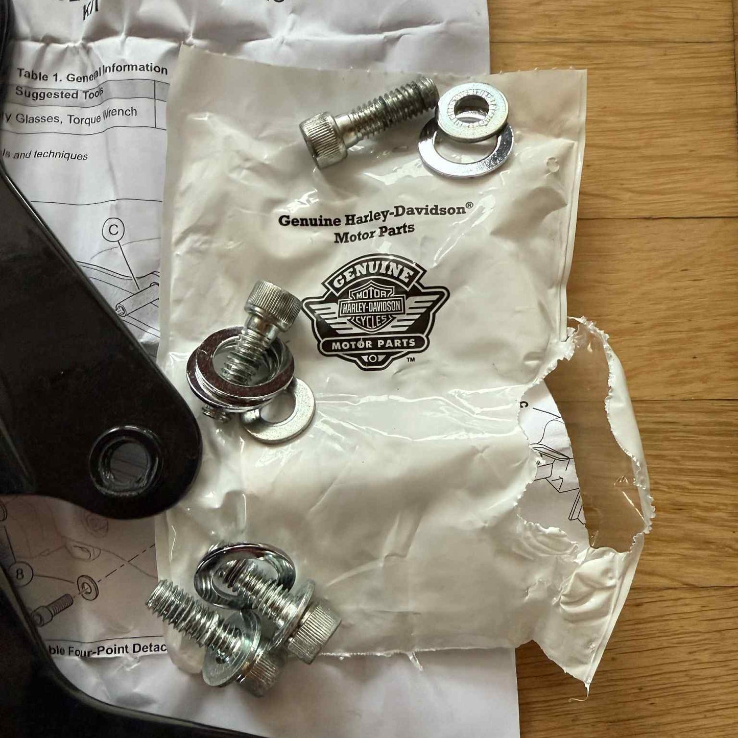 Pre-Owned Harley Davidson 4 Point Docking Hardware Kit - Gloss Black