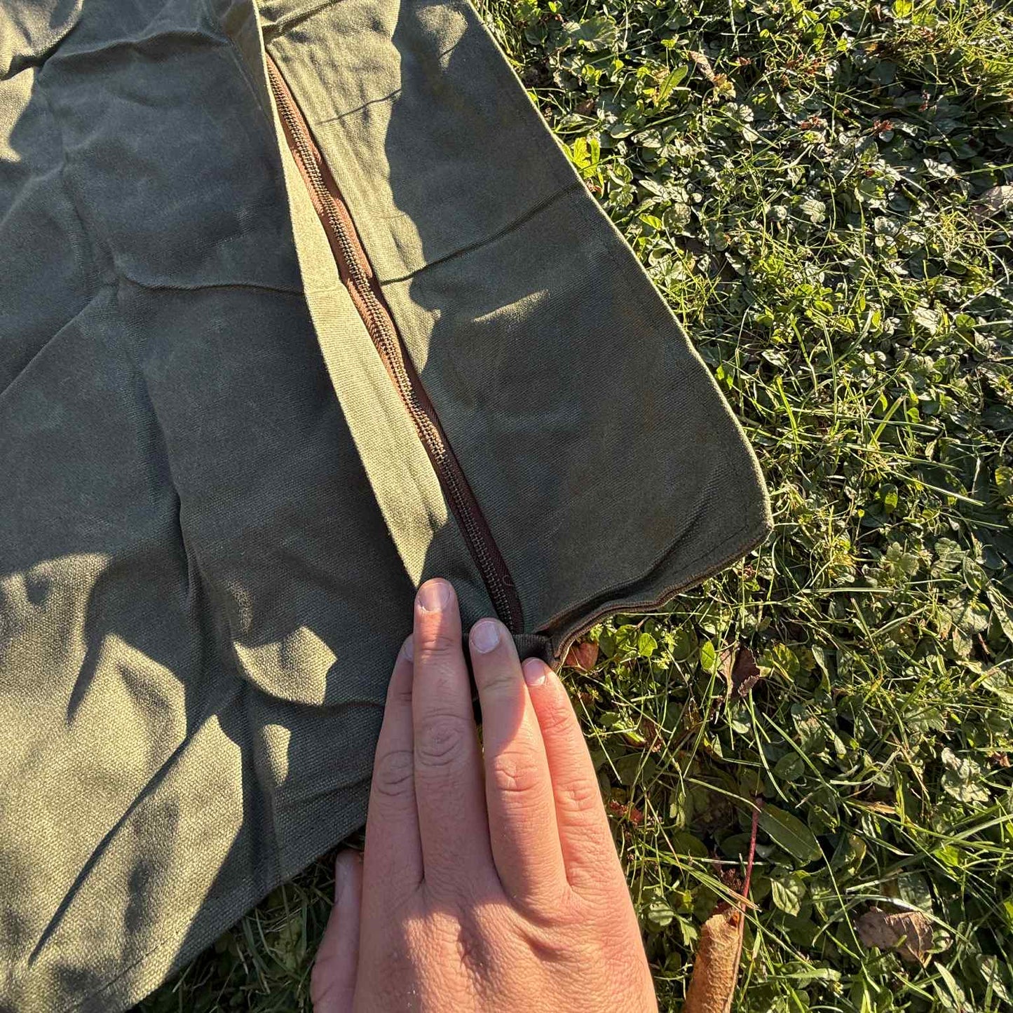 The Nomad – Waxed Canvas Motorcycle Camping Sleeping Bag Cover | Waterproof 3-Season Biker Bedroll for Outdoor & Bushcraft Adventure